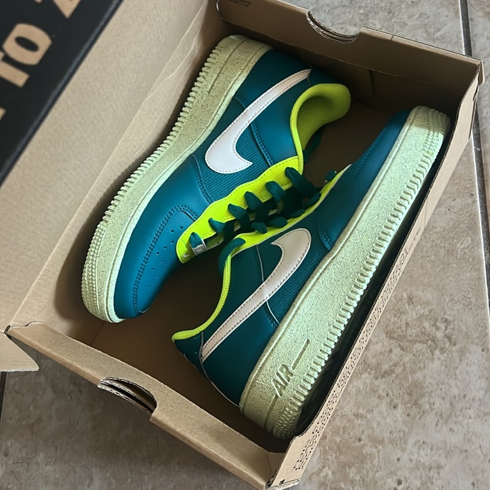 Nike Air Force 1 Crate Sz 6Y